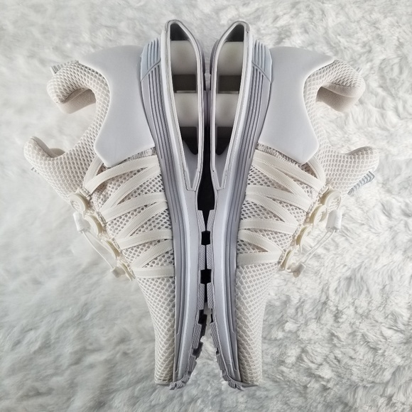 Nike Shox Gravity - Triple White - Picture 5 of 8